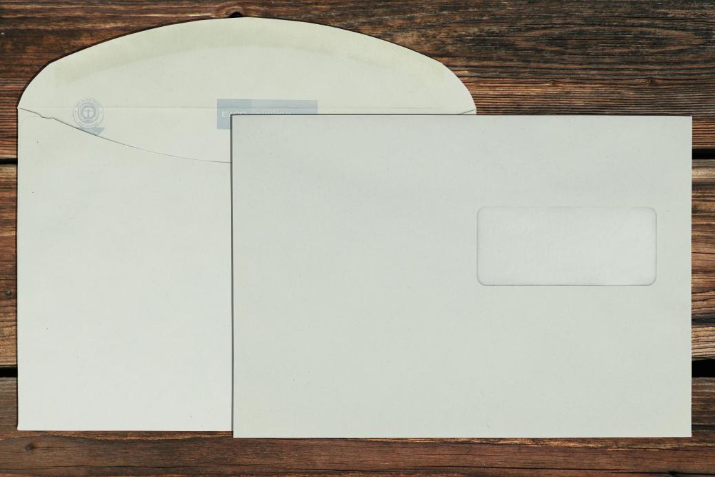 Kuvertierhüllen mit Fenster C5 162x229 mm Nassklebend Recycling Grau 100 g/qm